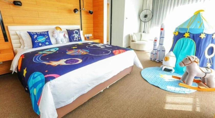 Himalayas Qingdao Hotel מראה חיצוני תמונה